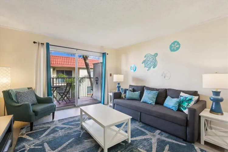 Beachside 2br/2ba Condo w/ Pool, Balcony & Boat Parking in St. Augustine