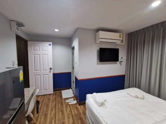 Economy Studio