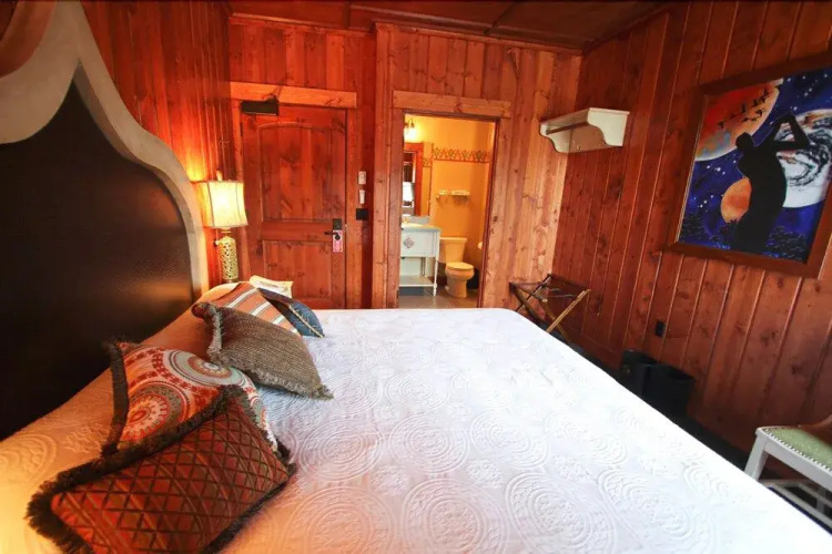 McMenamins Gearhart Hotel