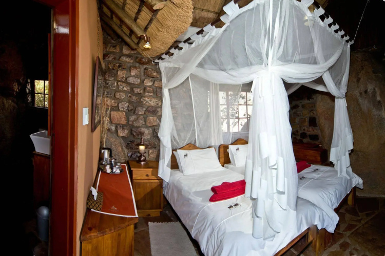 Canyon Lodge