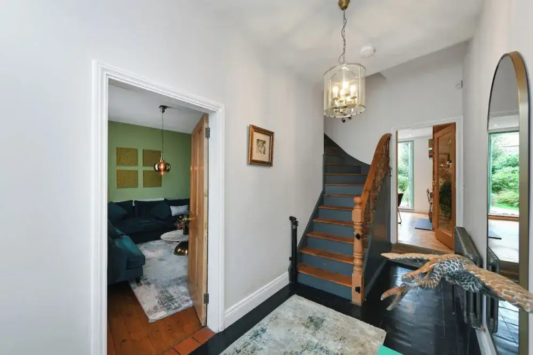 Tealby House