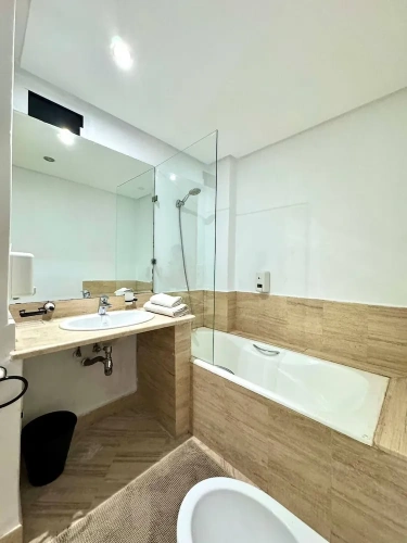 2 Bedrooms Cottage