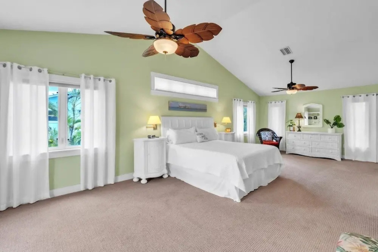 Coconut 3 Bedroom Home by RedAwning
