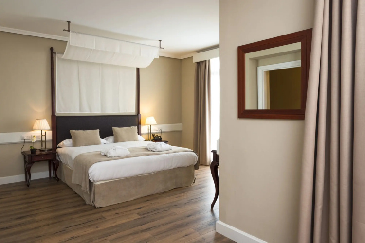 The Rock Hotel