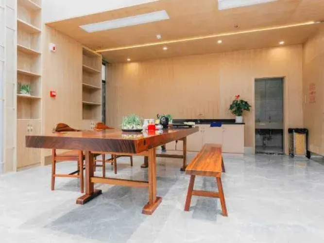 Mercure Linshan Longhai Hotel