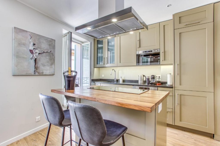1 Bedroom Apartment