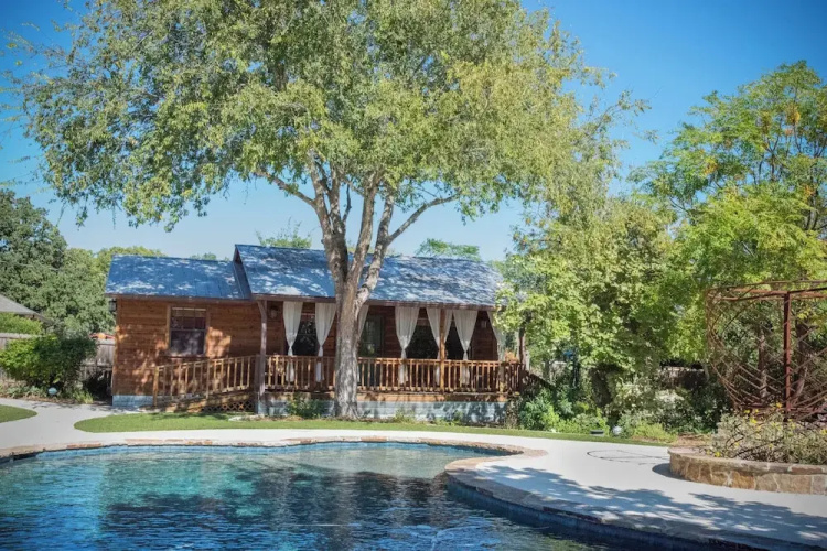 Cypress Creek Cabin Stay for 6 - Pool, Hot Tub