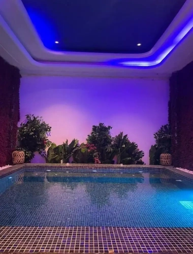 Luxury Suite