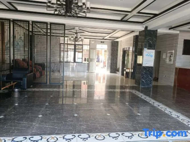 Platinum Theme Hotel