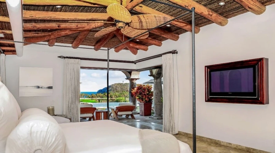6 Bedrooms Family Villa with ocean view
