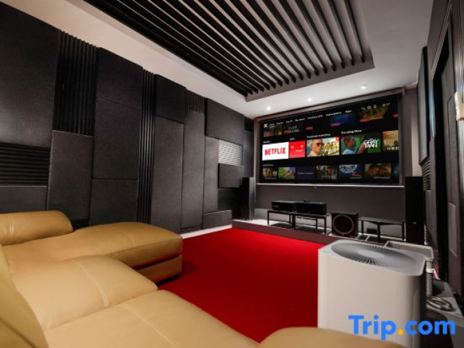 Luxury Pure Modern Pool Villa 5Bed Nr BTS|Central