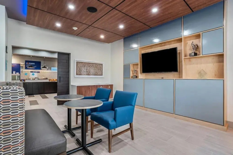 Holiday Inn Express Van Buren Fort Smith Area