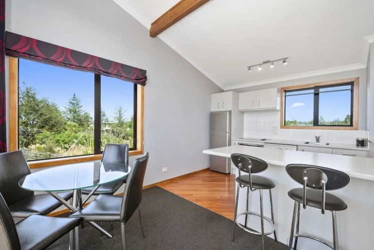 2 Bedrooms Comfort Apartment with mountain view