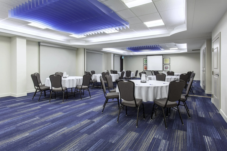 Holiday Inn Express & Suites Mississauga-Toronto Southwest photo 29