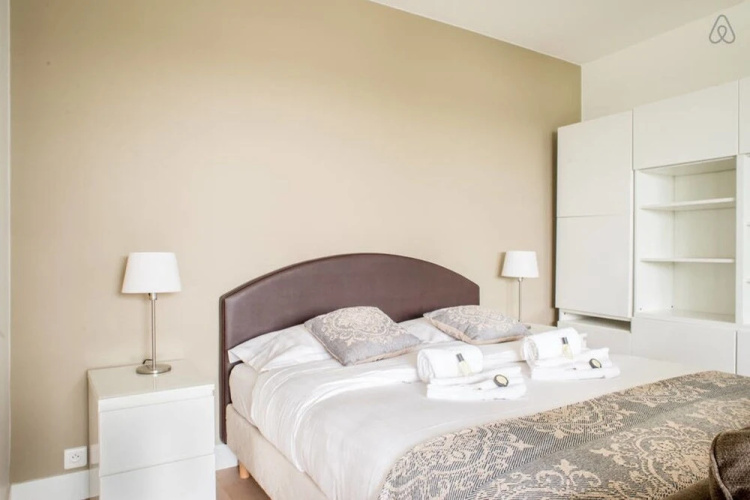 Renovated Flat 2 Minutes From the Champs-élysées