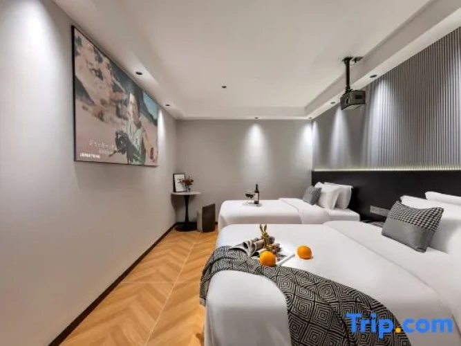 Business Twin Cottage