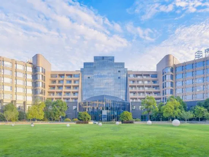 Sunstone Plaza Hotel