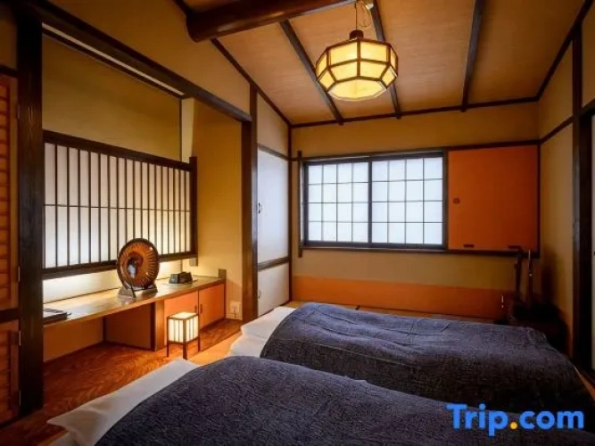 Bed in Dorm