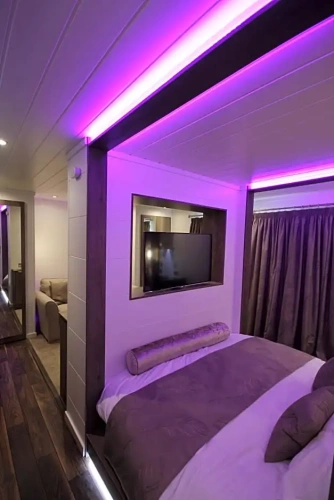 Woodland Escape Spa Suite