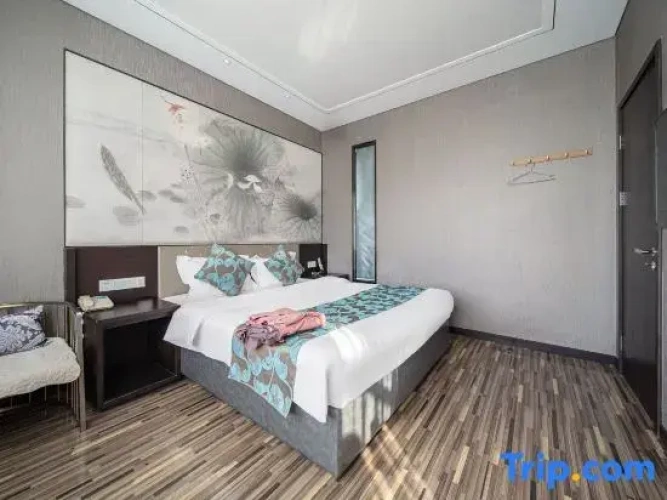 Deluxe Double Suite