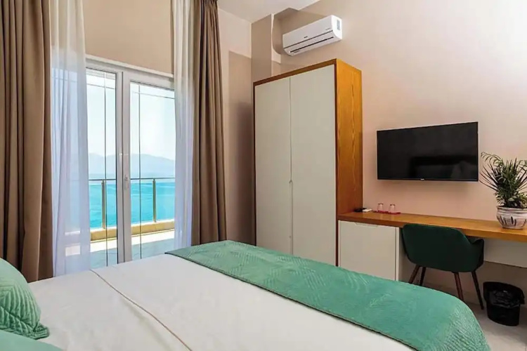 Toto Boutique Hotel