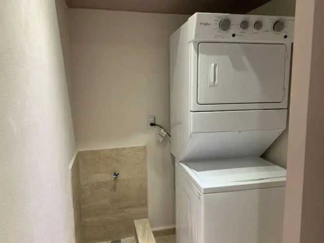 1 Bedroom Luxury Apartment with garden view