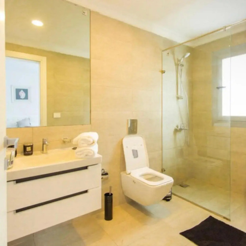 Luxurious King Suite Two Bedroom Space Available