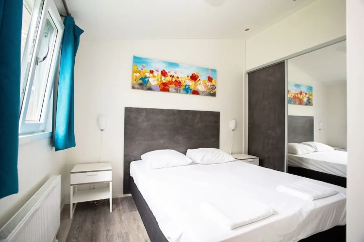 3 Bedrooms Chalet