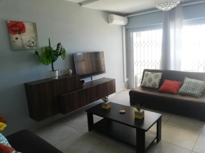 Apartment with sea view