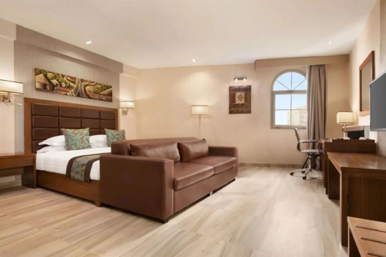 Days Hotel and Suites Dakar