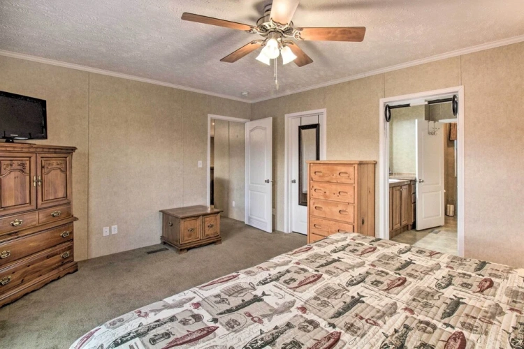 4 Bedrooms Cottage