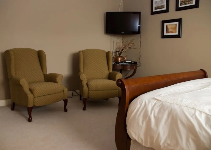 Joe-Lin Station Bed & Breakfast