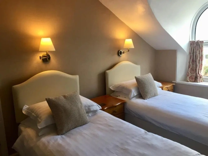 Economy Twin room