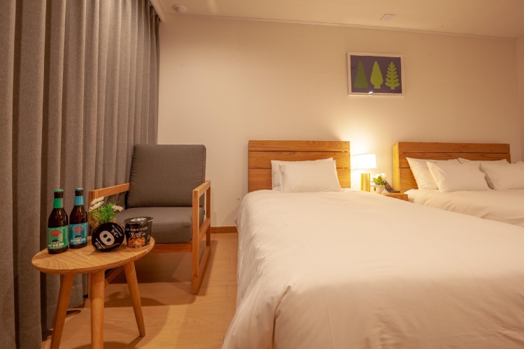 Deluxe Twin room