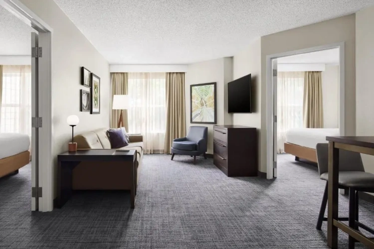 1 Bedroom Suite