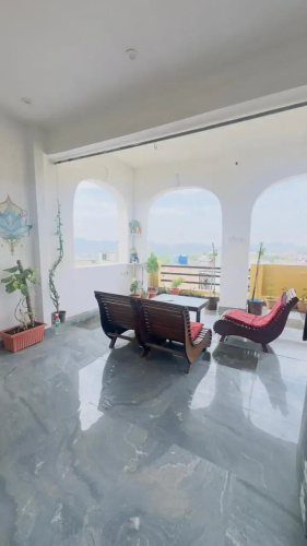 Suri Guest House