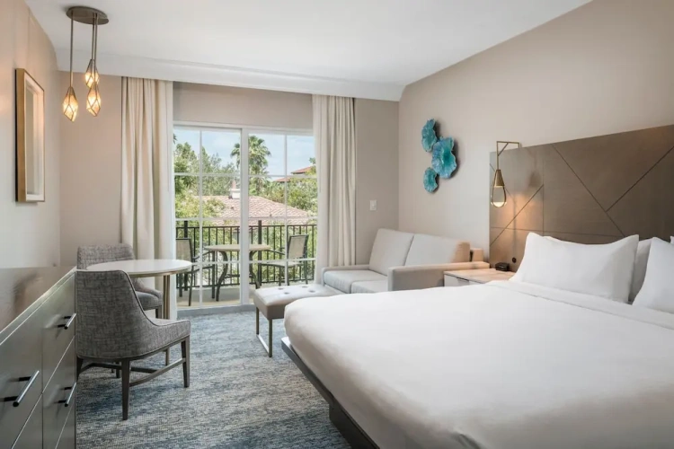 2 Bedrooms Villa with balcony