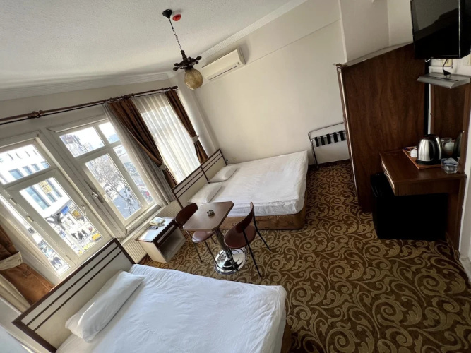 Headman Hotel