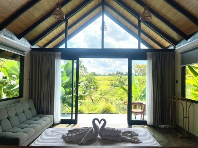 Deluxe Bungalow with garden view