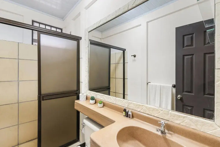 3-BD Home with Pool, Walk to Beach