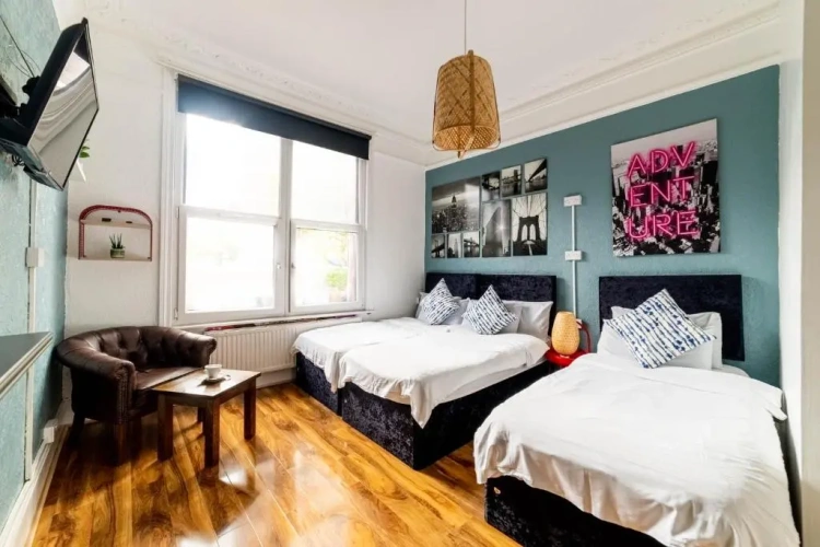 Triple room
