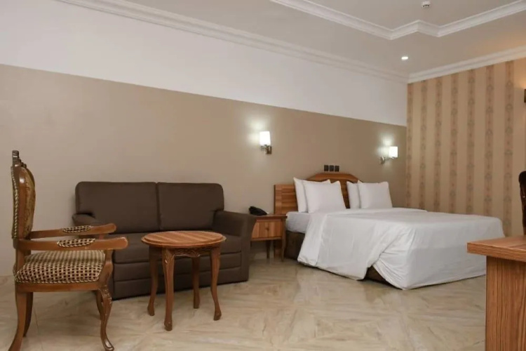Goodview Suites& Apartments