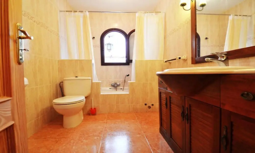 104509 - Villa in Llucmajor