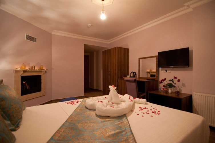 Defne Hotel