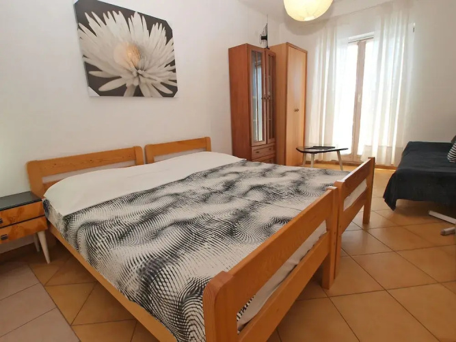 Apartment 1095