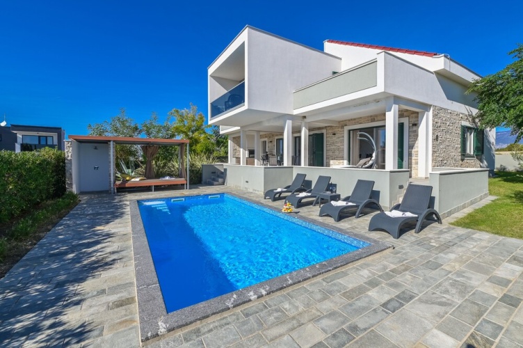 3 Bedrooms Deluxe Villa with courtyard view