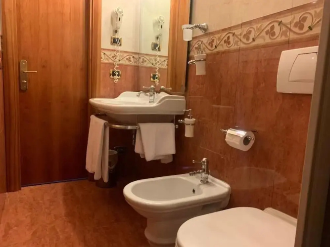 Consoli Romani Vatican Rooms