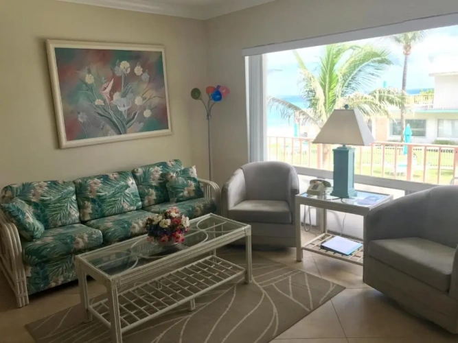 Apartment with balcony