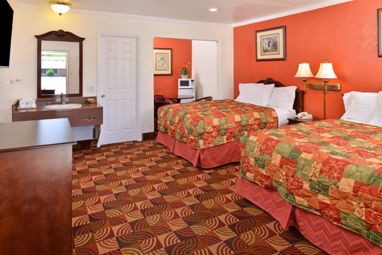 Standard Sextuple room