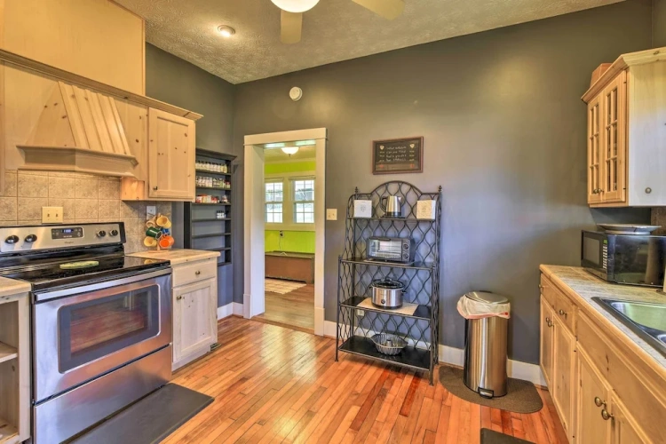 2 Bedrooms Cottage